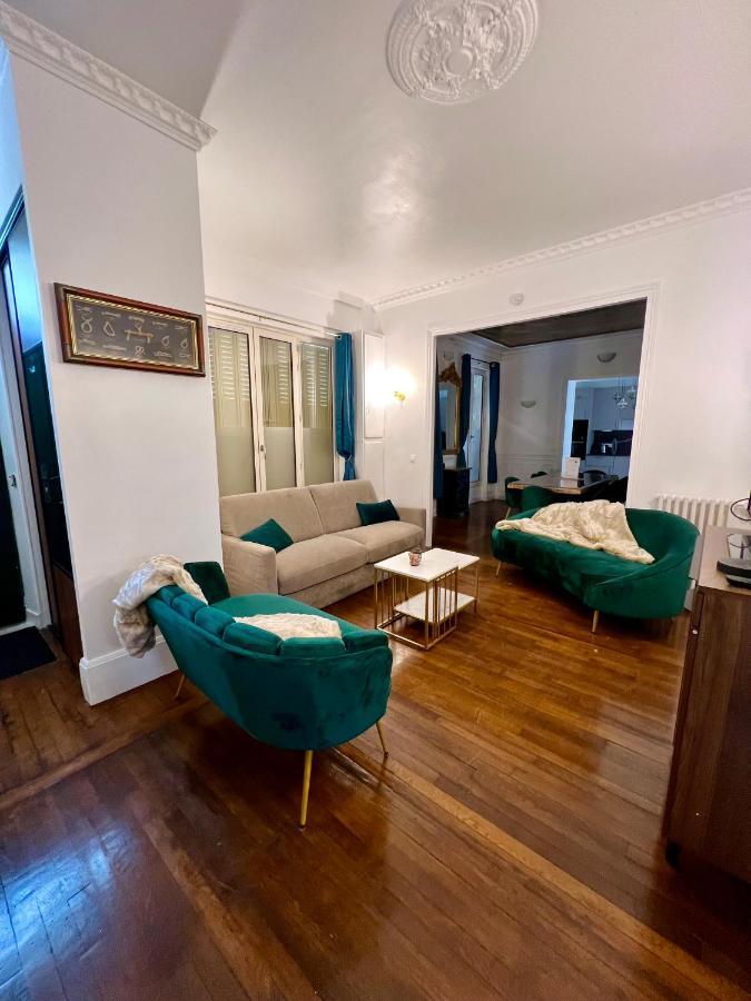 Appartement De Luxe Avec Fresque, Hyper Centre Et Parking Sure Fontainebleau Kültér fotó