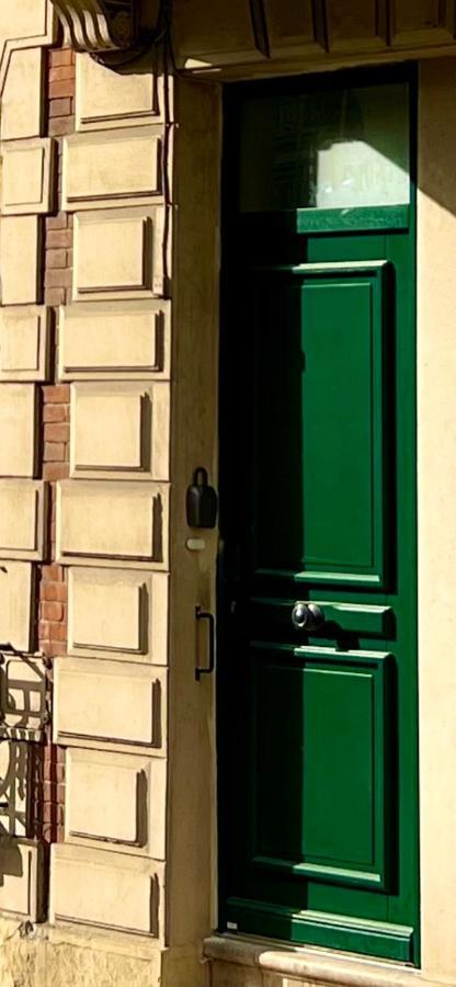 Appartement De Luxe Avec Fresque, Hyper Centre Et Parking Sure Fontainebleau Kültér fotó