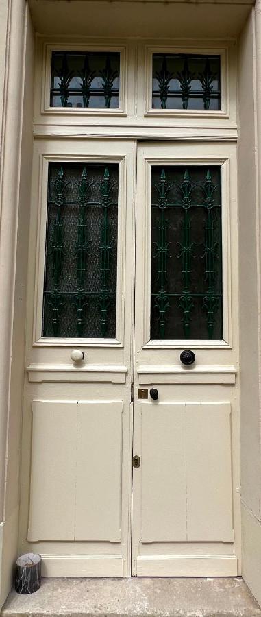 Appartement De Luxe Avec Fresque, Hyper Centre Et Parking Sure Fontainebleau Kültér fotó