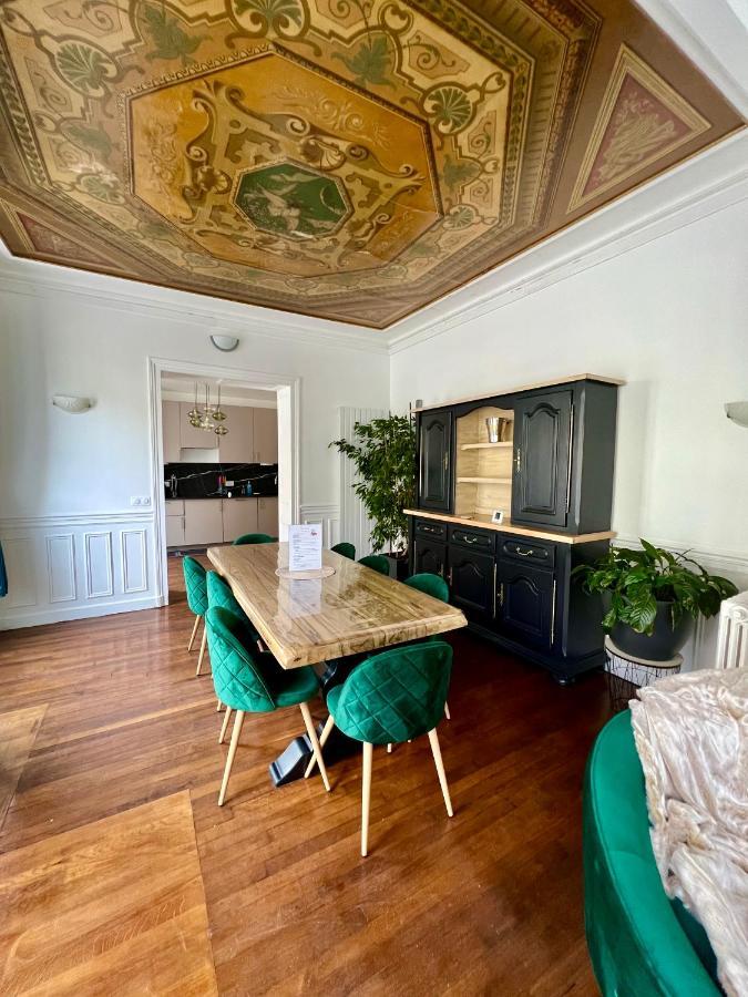 Appartement De Luxe Avec Fresque, Hyper Centre Et Parking Sure Fontainebleau Kültér fotó