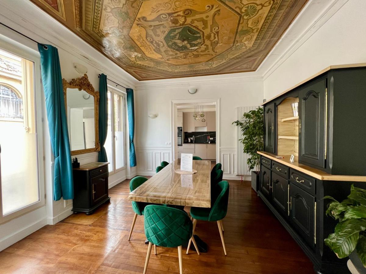 Appartement De Luxe Avec Fresque, Hyper Centre Et Parking Sure Fontainebleau Kültér fotó