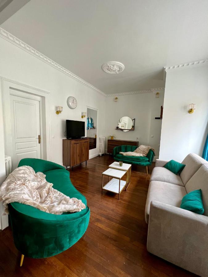 Appartement De Luxe Avec Fresque, Hyper Centre Et Parking Sure Fontainebleau Kültér fotó