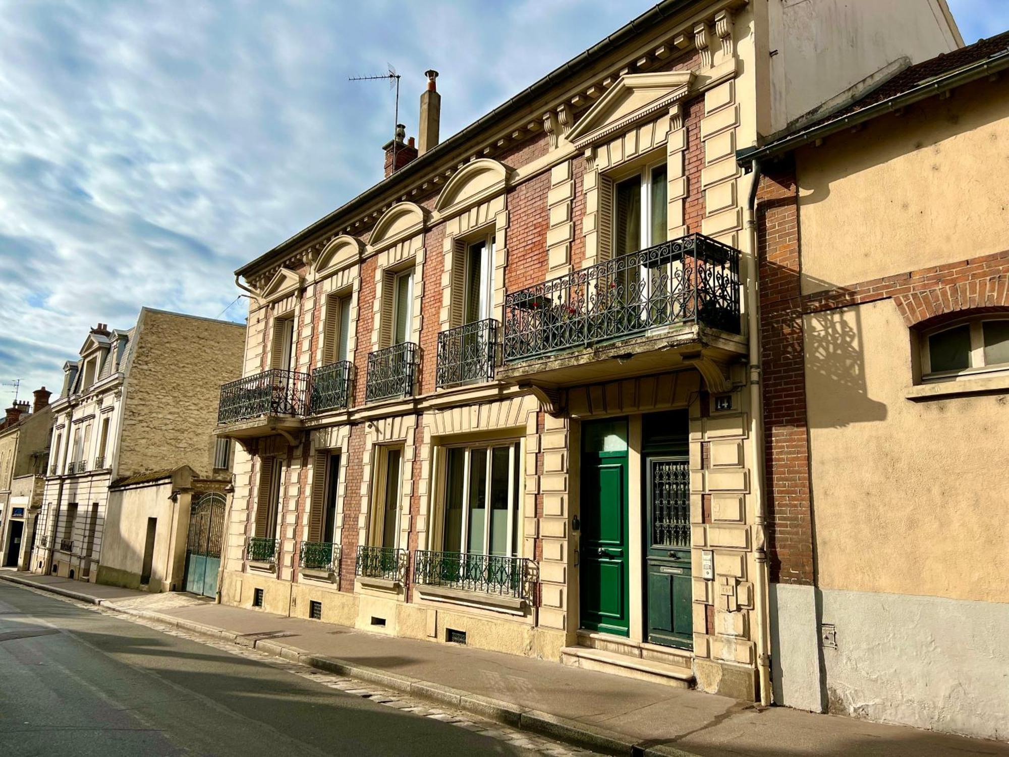 Appartement De Luxe Avec Fresque, Hyper Centre Et Parking Sure Fontainebleau Kültér fotó